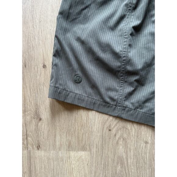 Lululemon Dance Studio High-Rise Short 3.5" Lined Size 6 Army Green -LW7CCGS - Picture 5 of 6
